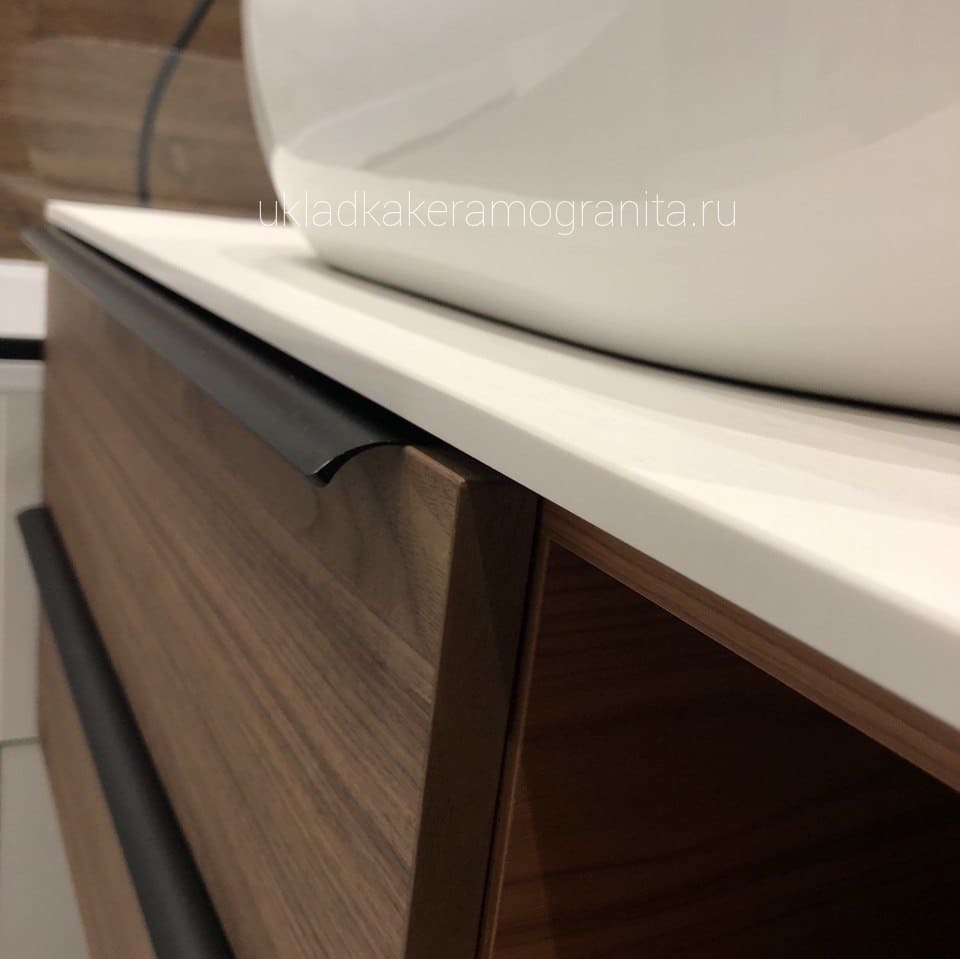 Torec_stoleshnicy_iz_keramogranita